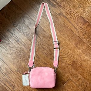 Universal thread camera bag